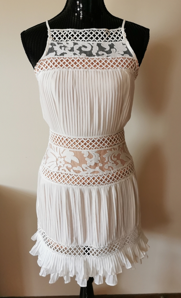 Adelyn Rae Ruffled Lace Off White Dress Size Xs